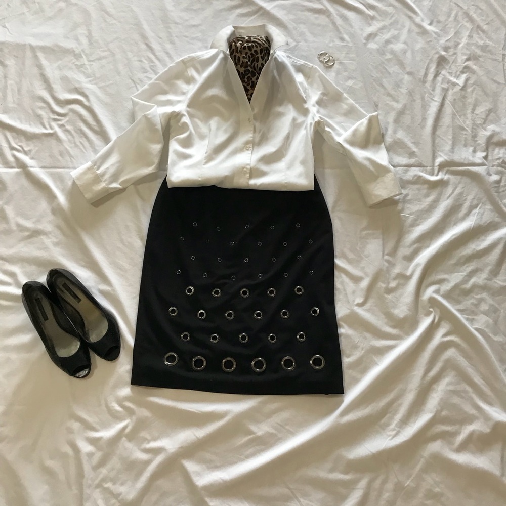 White crisp button down shirt